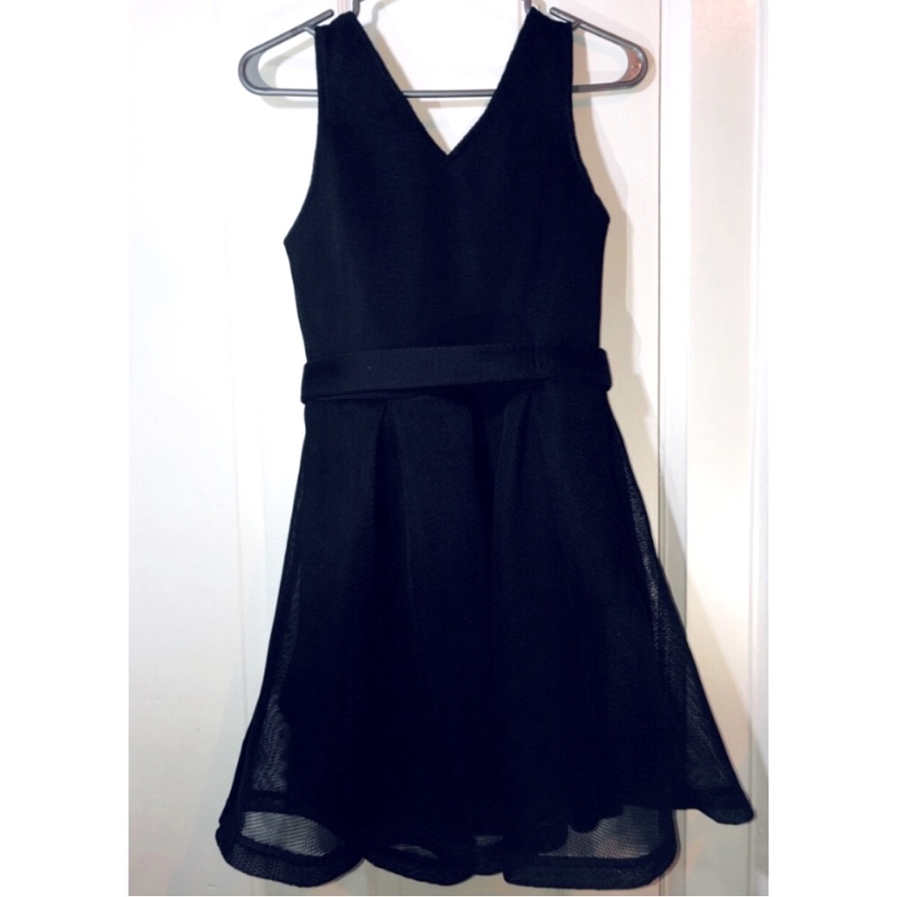 [KATIE] BNWOT Mesh Overlay Dress